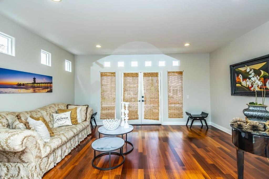 The White Beach House Of Huntington Huntington Beach Exterior photo